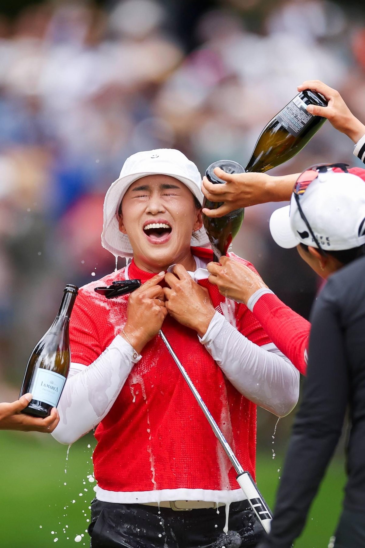 Yang hangs tough, wins 1st career major