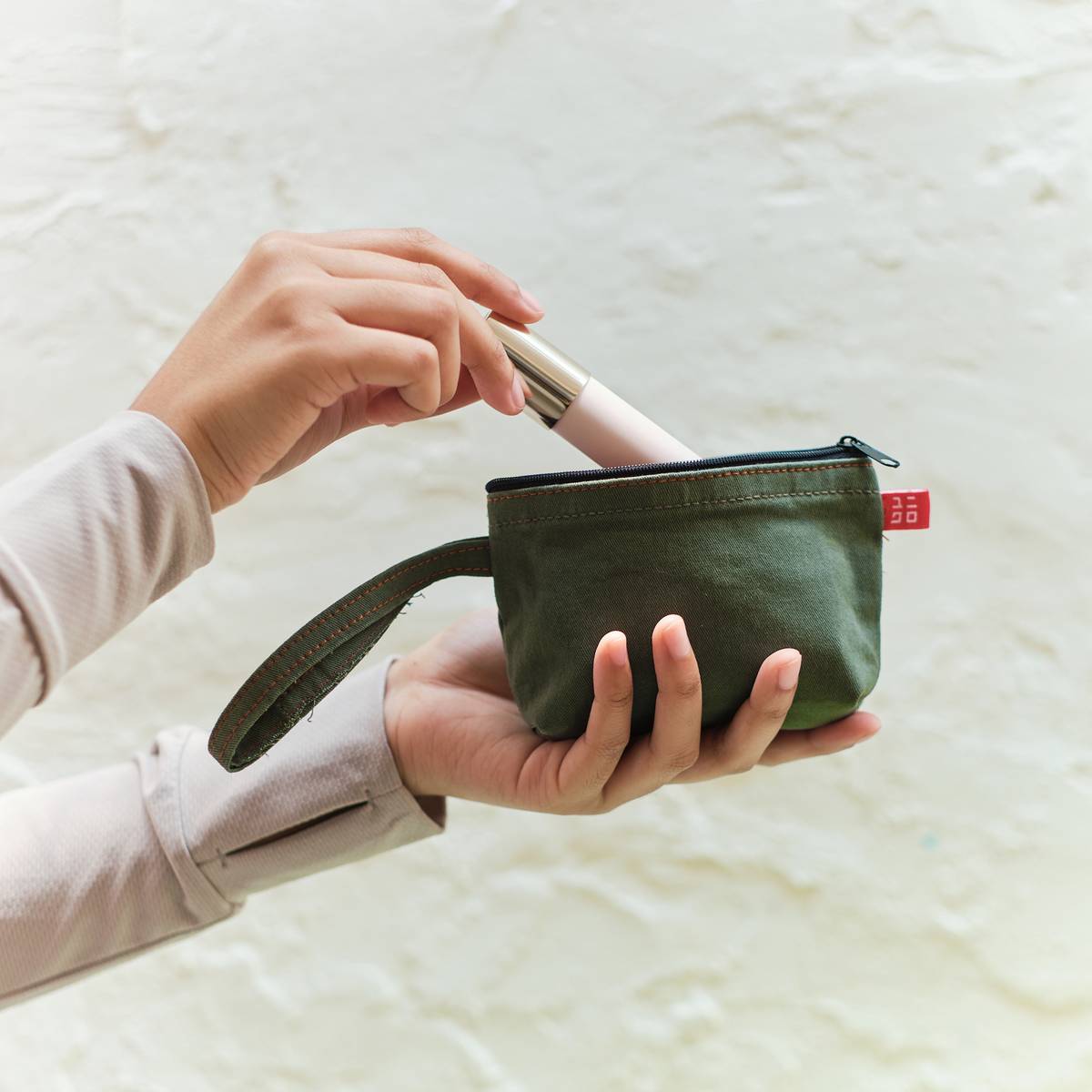 UPCYCLED pouch