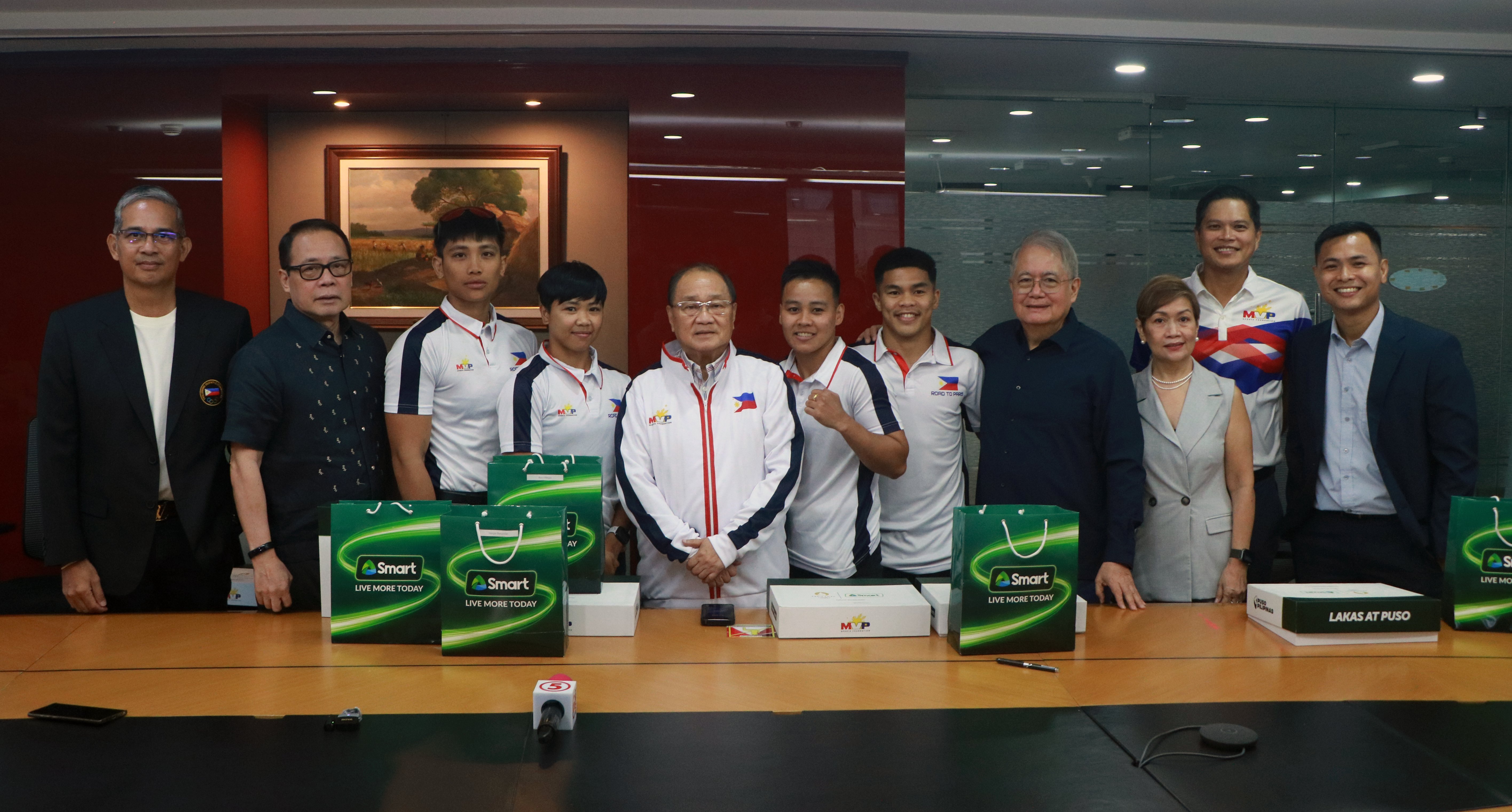 PLDT and Smart Chairman MVP rallies support  for Paris-bound boxers ahead of Olympic Games Paris 2024