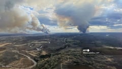 Canada prisoners relocated as hundreds flee wildfires