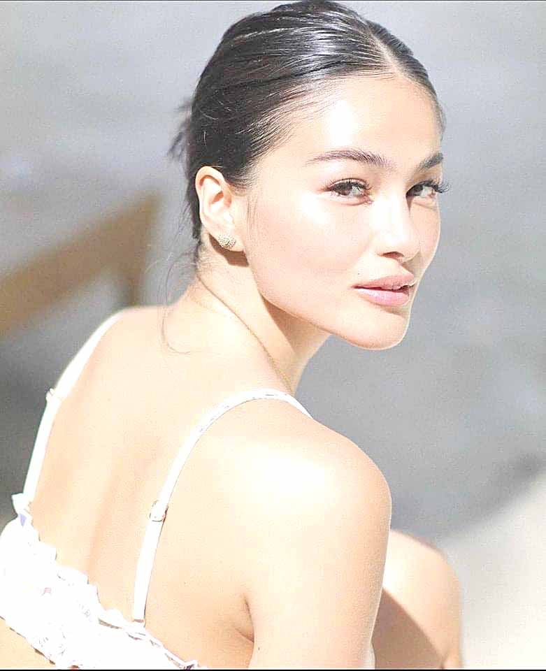Elisse Joson
