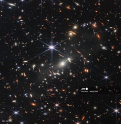 Webb spots giant star clusters shaping galaxy in early universe