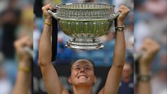 BORN WINNERS: Kasatkina, Fritz win Eastbourne titles