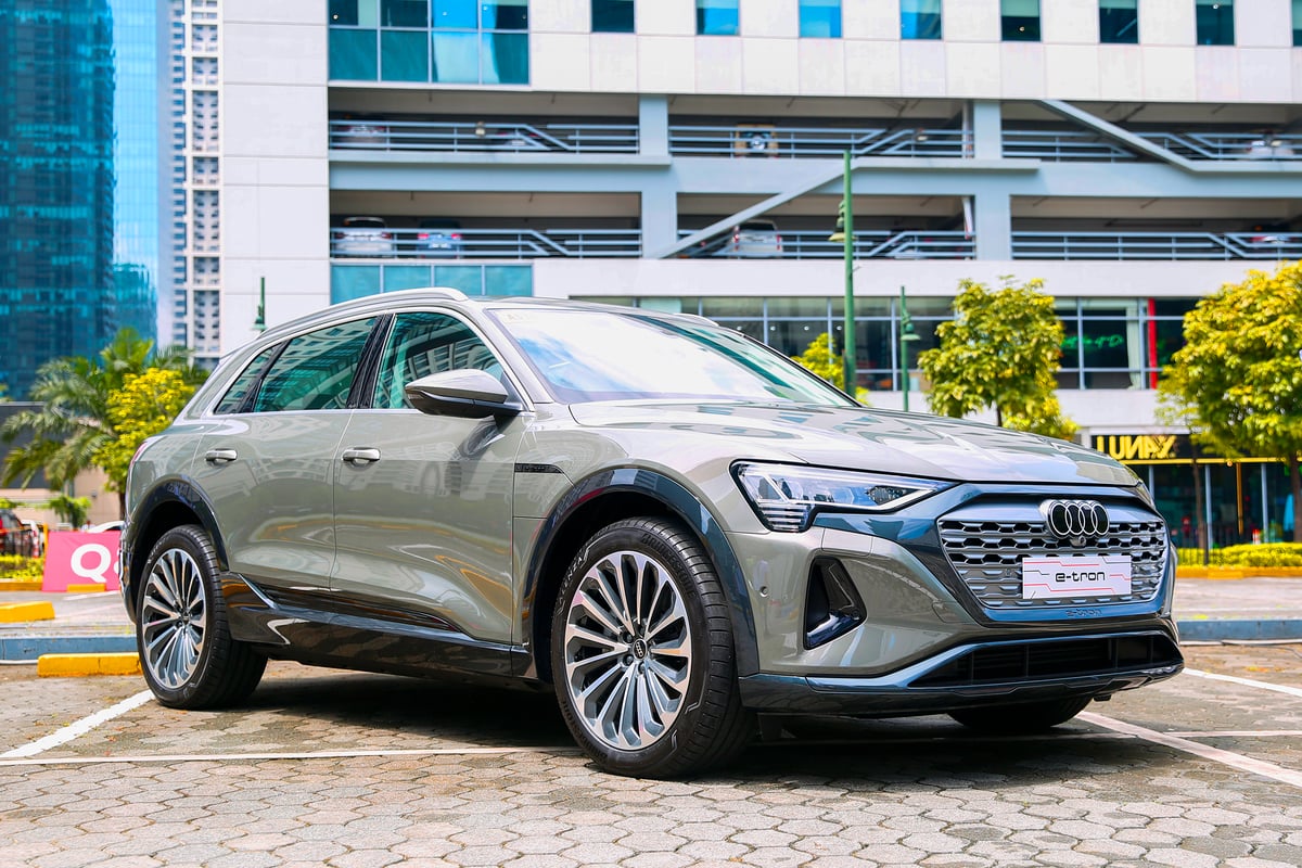 Best drive ever Defining the new 100 percent electric Audi Q8 e-tron models are a refined design, and improved efficiency and driving range.