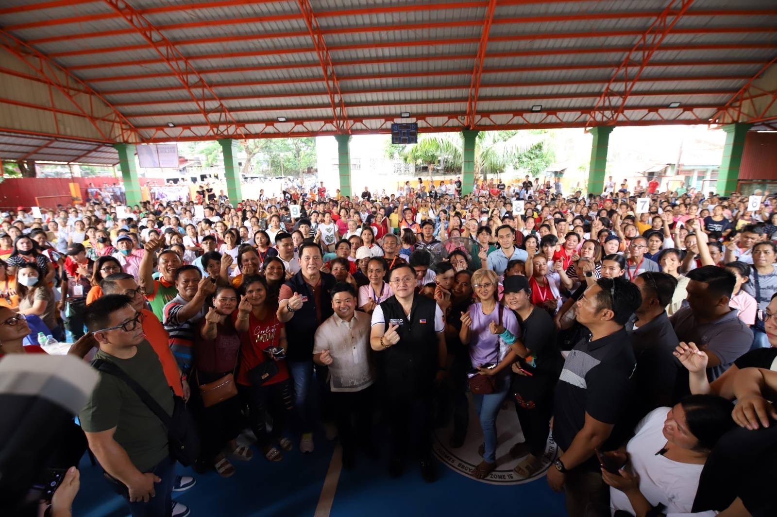 Bong Go assists thousand displaced workers in Caloocan City