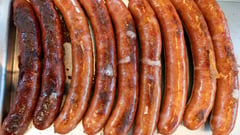 Vienna sausage stands seek UN recognition
