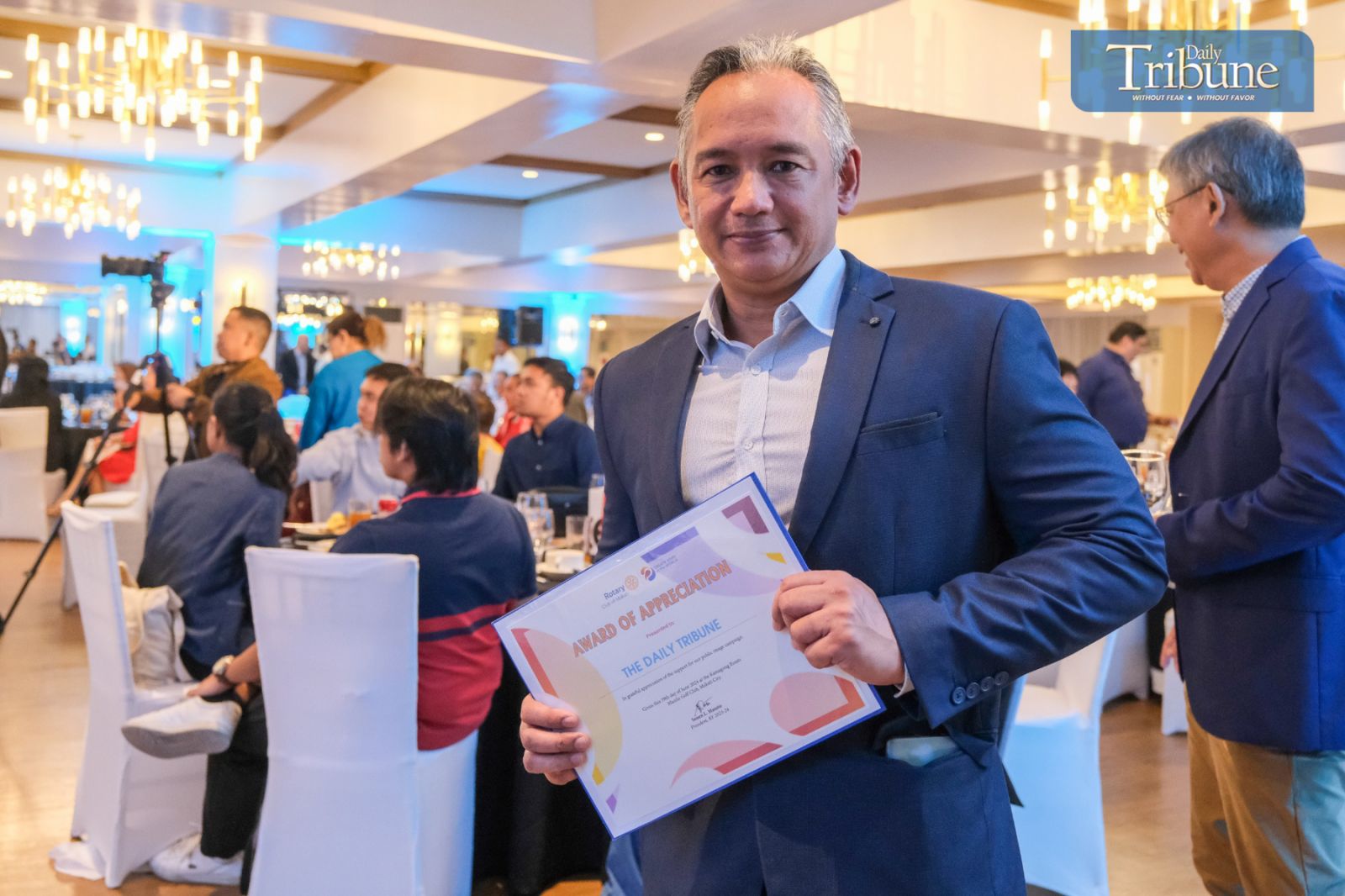 Rotary Club Makati awards Daily Tribune