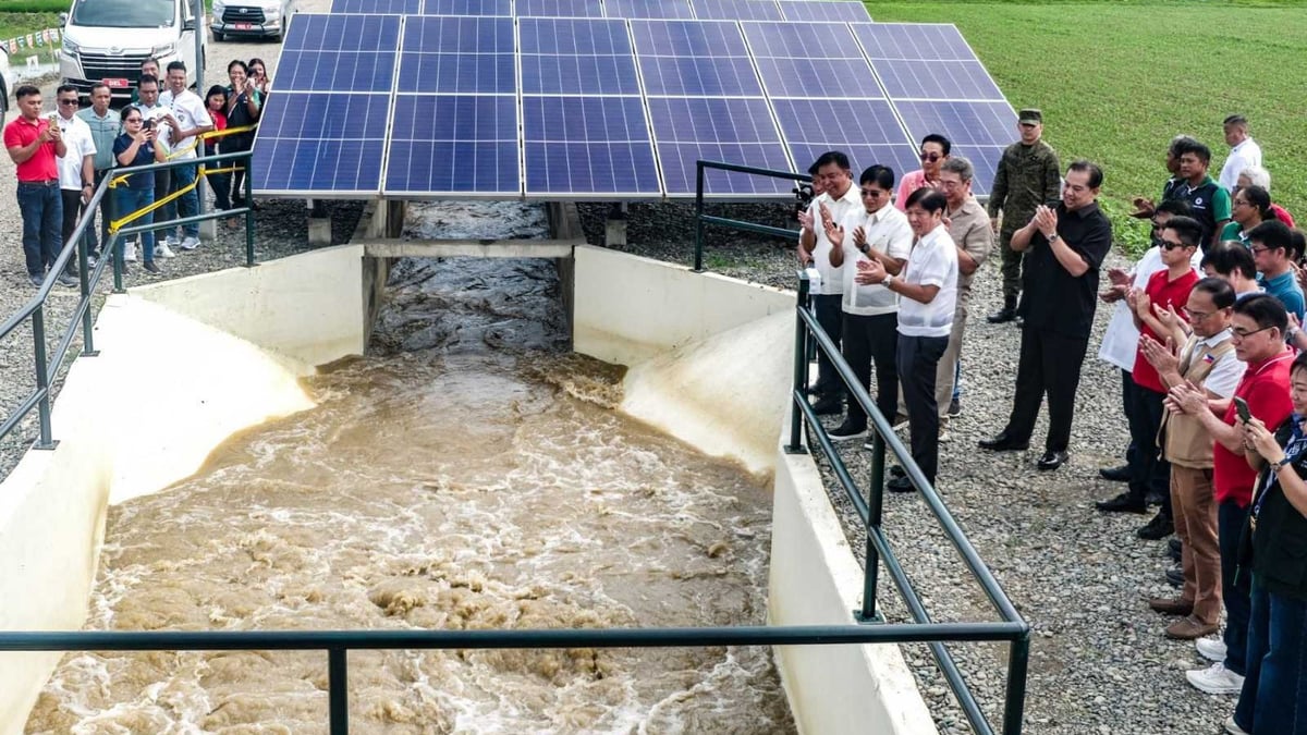 Marcos urges public, private sectors to invest in renewables