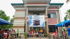 Bahayahay, art
building for Aeta