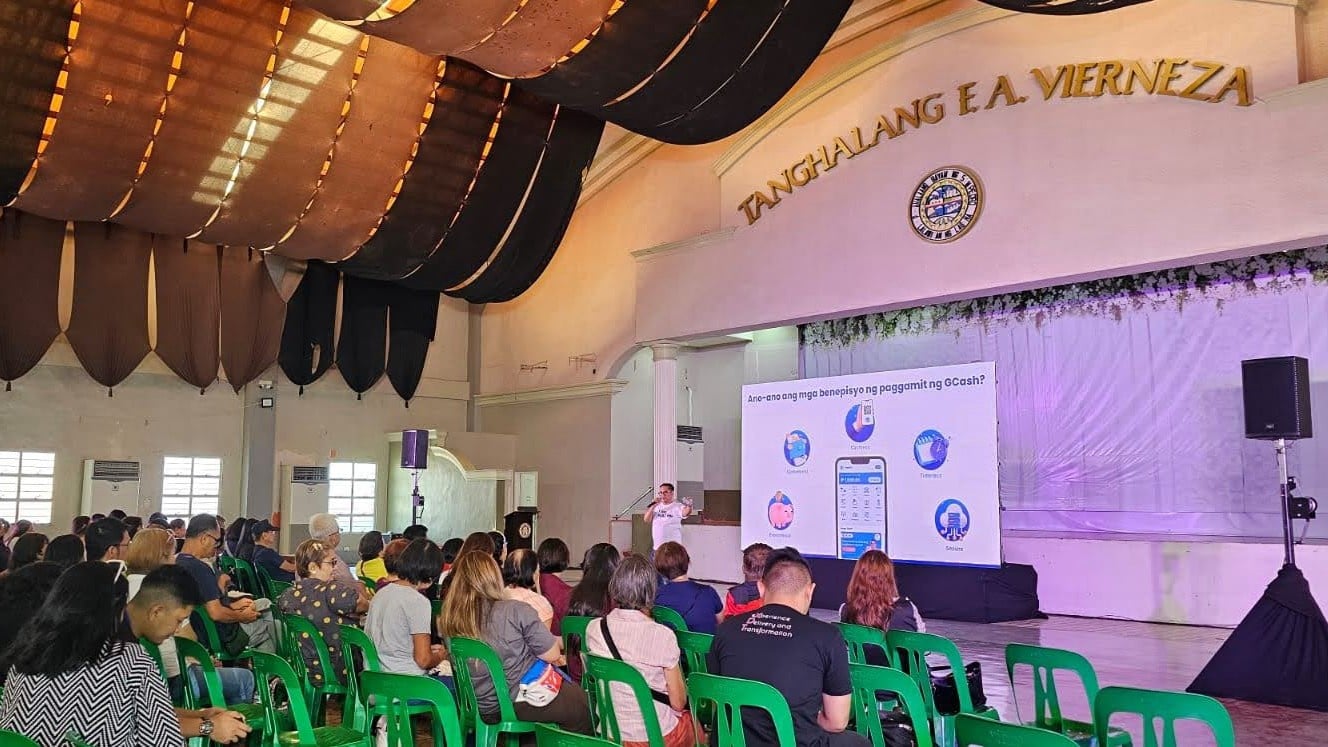 Globe brings #SeniorDigizen Campaign to San Pedro, Laguna