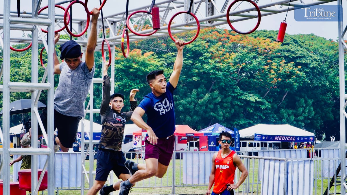 TRIBUNE-obstacle-course