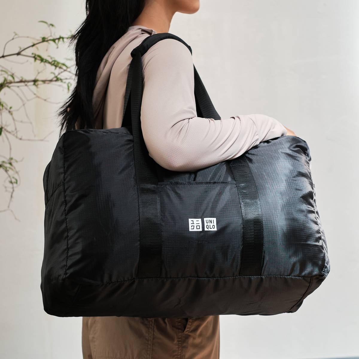 UNIQLO bag