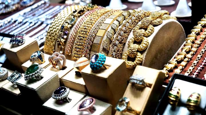 Gold jewelry