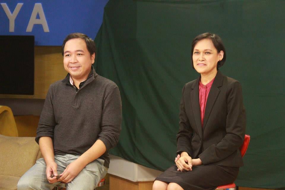 Filipino Sign Language interpreters John Baliza and Ma. Tess Buenaventura for their studio interpreting task pre-pandemic.