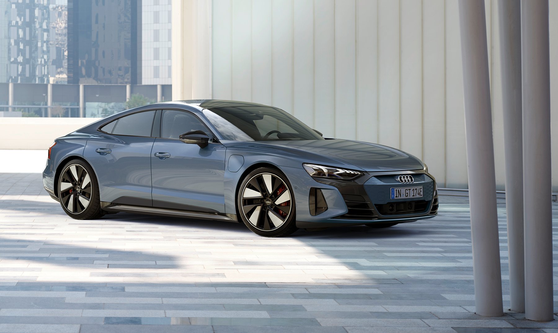 Electric, hybrid and combustion vehicles for a sustainable future