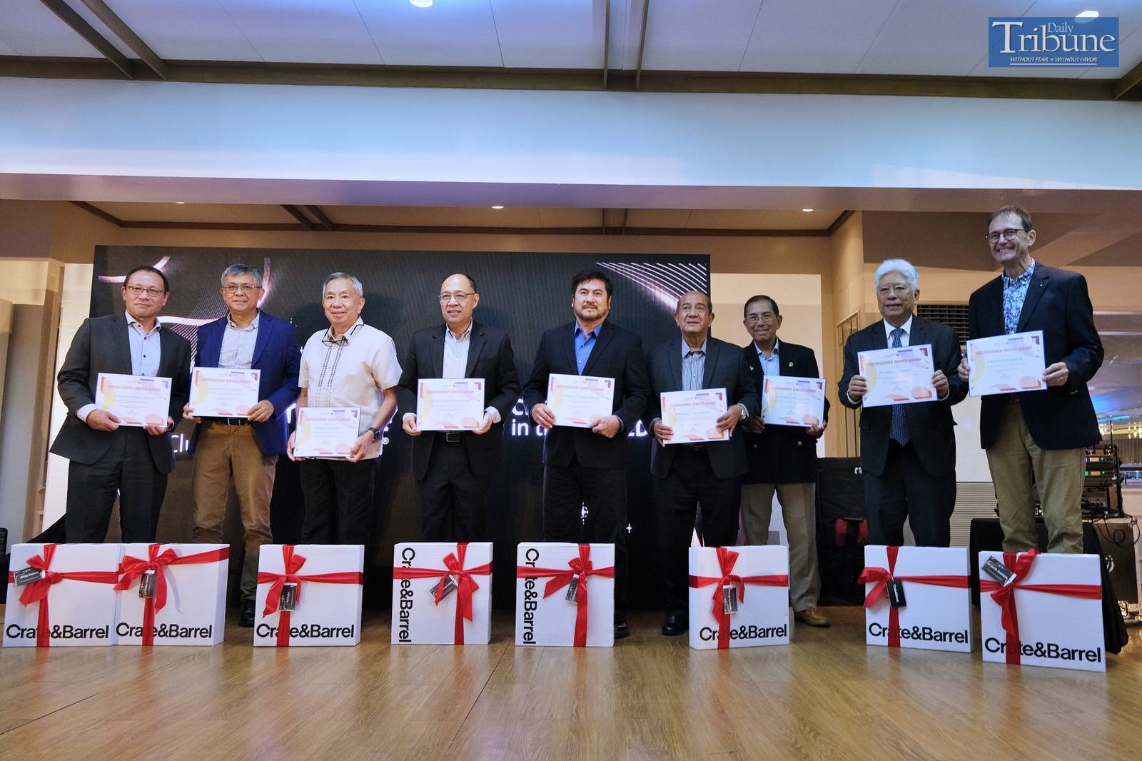 TRIBUNE-rotaryclubofmakati