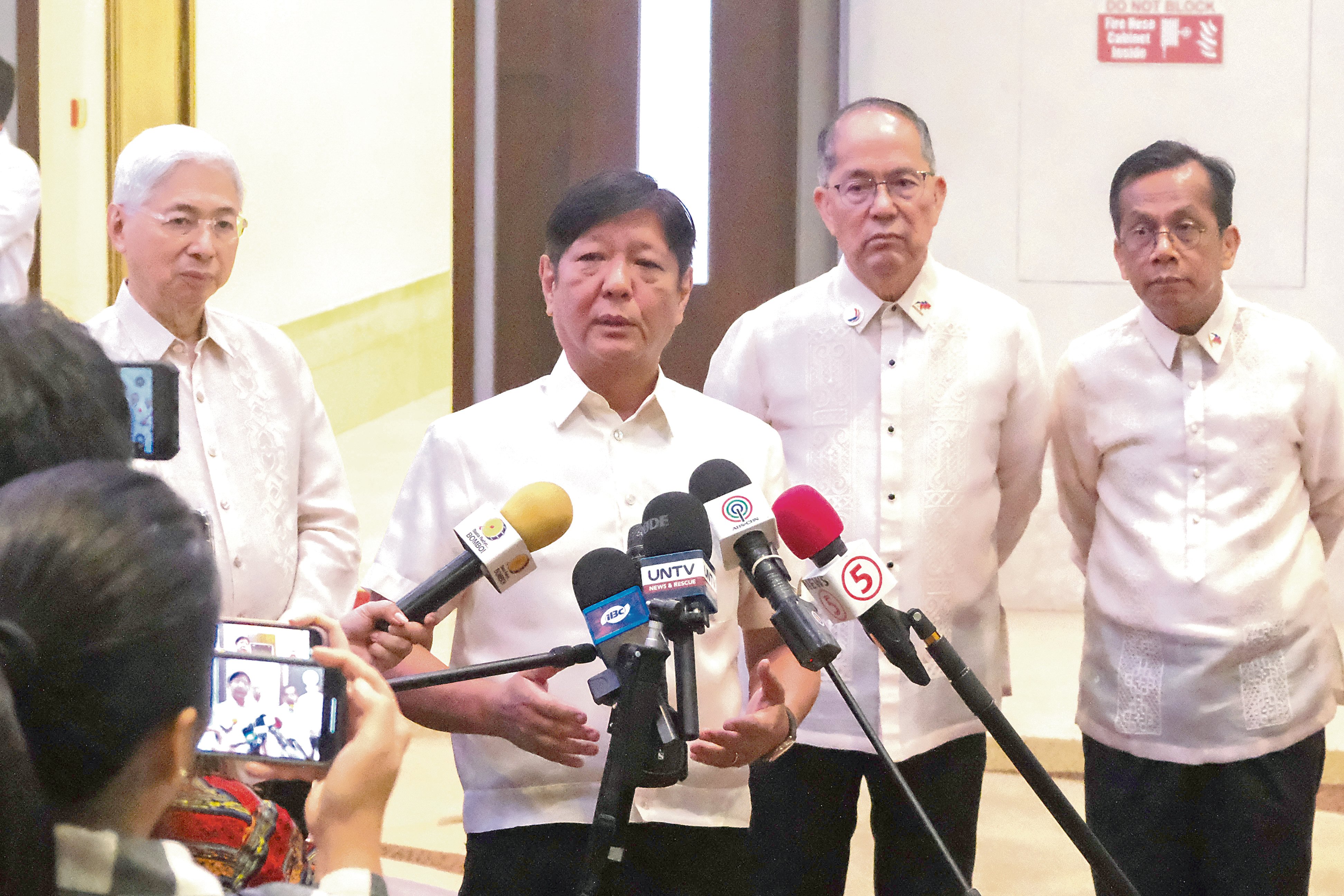 Marcos brushes off Leila, ICC collab: Phl withdrawal from body stays