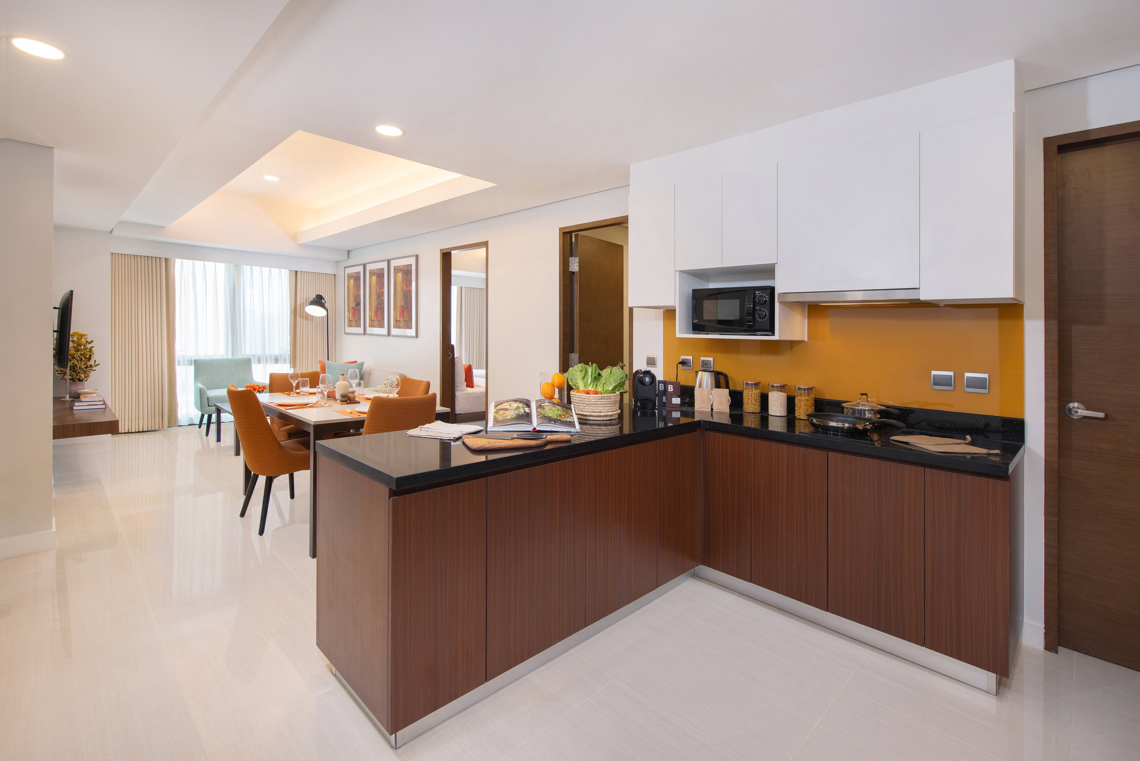 KITCHENETTE