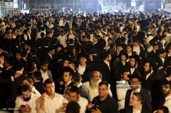 Israel top court rules ultra-Orthodox men must serve in army
