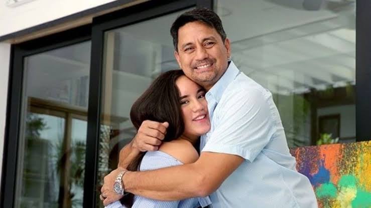 JULIANA and Richard Gomez.