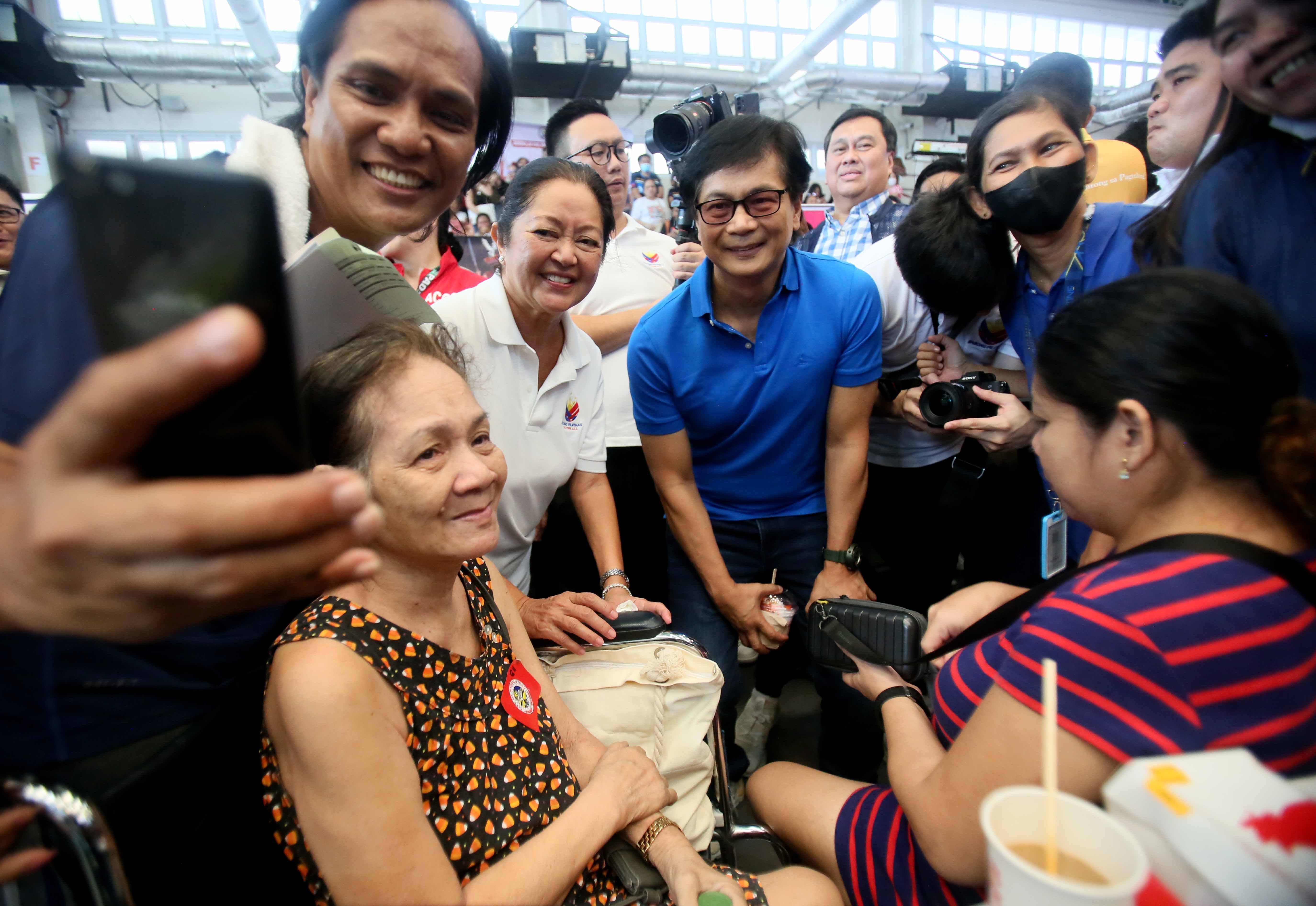 FL Liza, DILG chief Abalos lead 'Lab for All' caravan