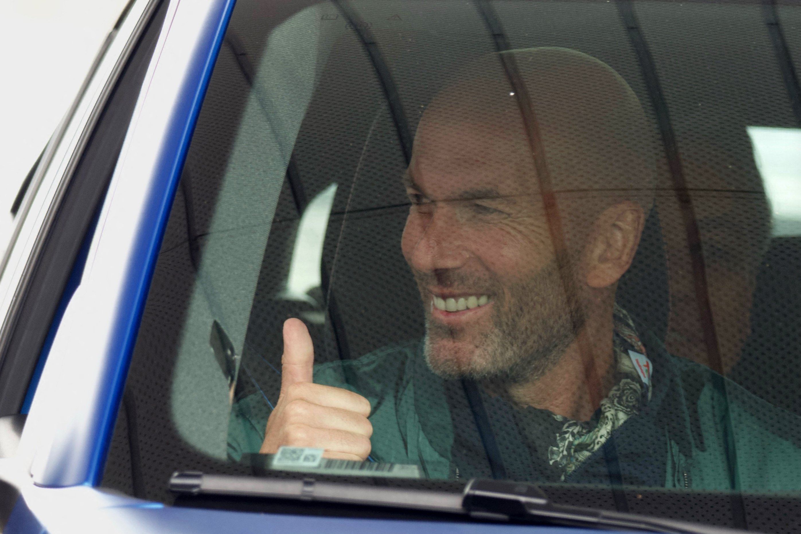 Zidane kicks off Le Mans 24 Hours