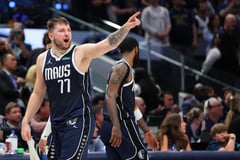 Doncic, Mavs remain undaunted