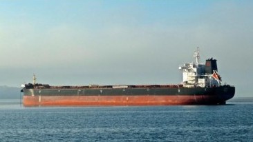 Ship ‘sunk’ after Red Sea attack