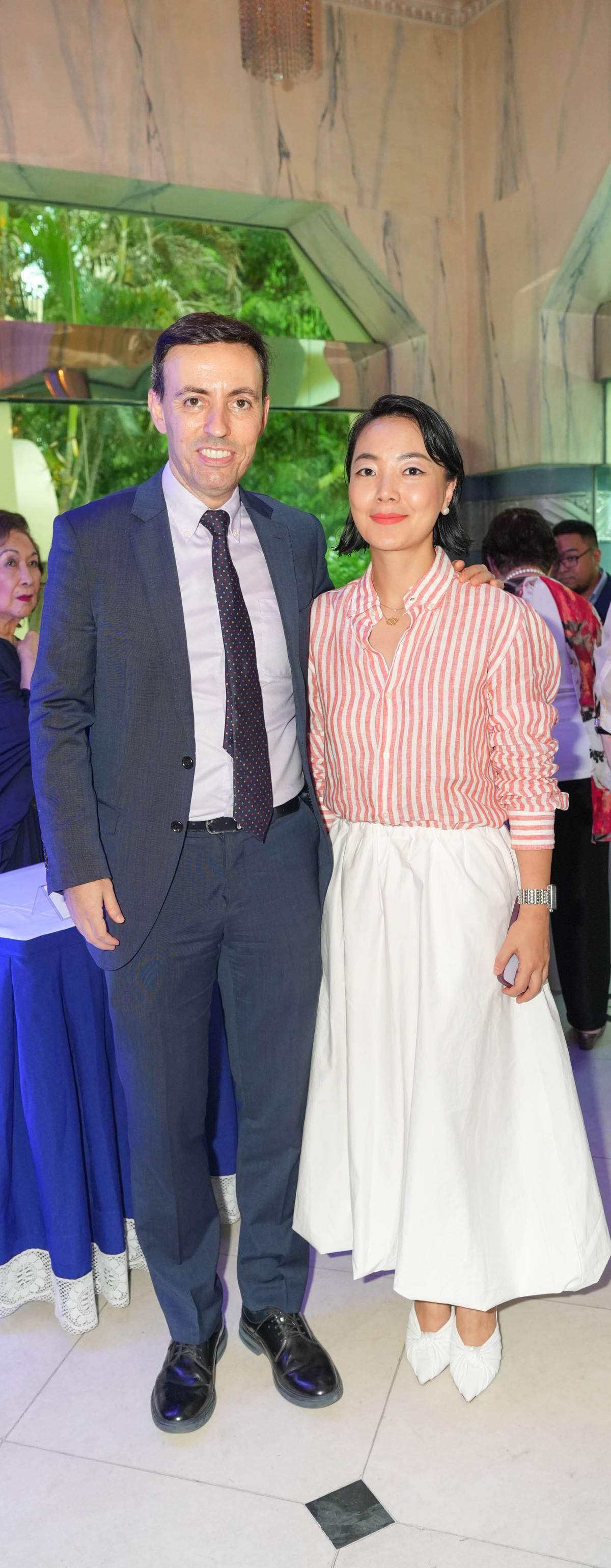 Embassy of Brazil Counsellor Gerson Cruz Gimenez and Hope Zhang.