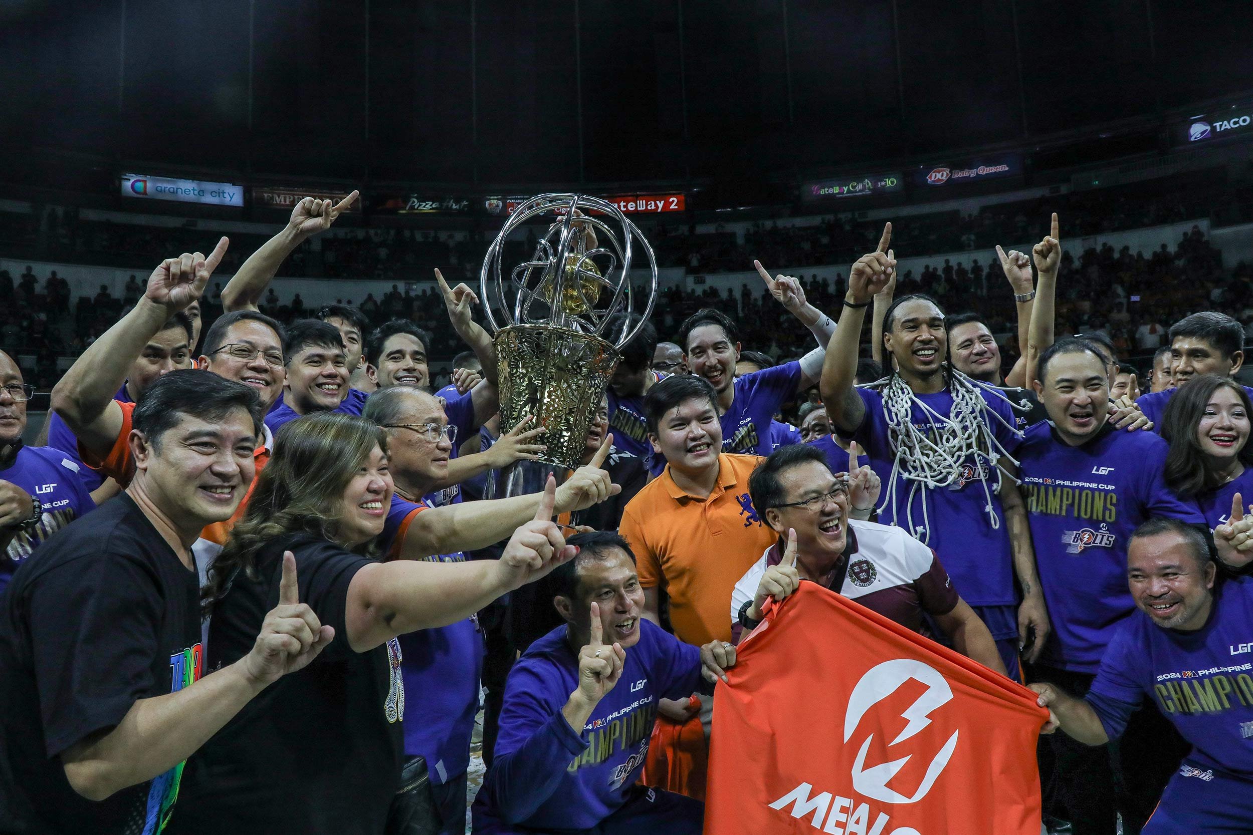 BOLTS KAMPEON NA RIN SA WAKAS
