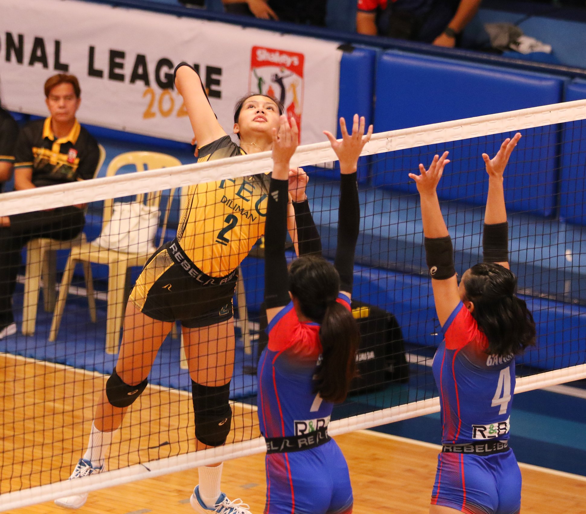 Raine Gabrielle Alonzo powers FEU past Adamson, 25-20, 25-20, in the SGVIL at the Adamson gym in Manila.