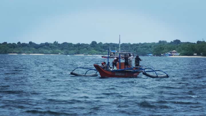 (FILES) Fishermen in Masinloc, Zamabales