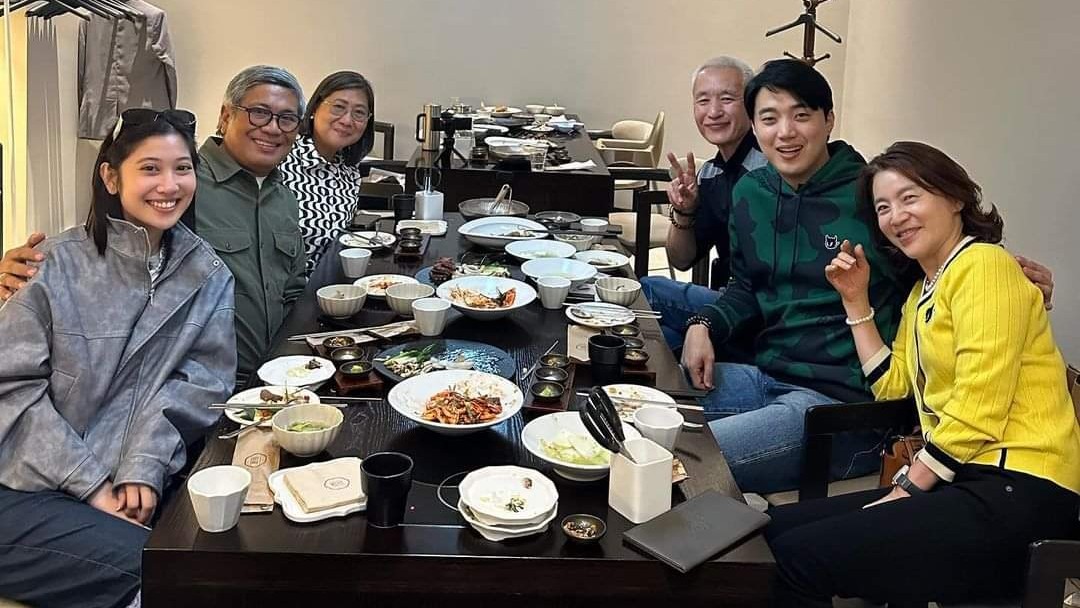 Ryan Bang reunites with parents in South Korea
