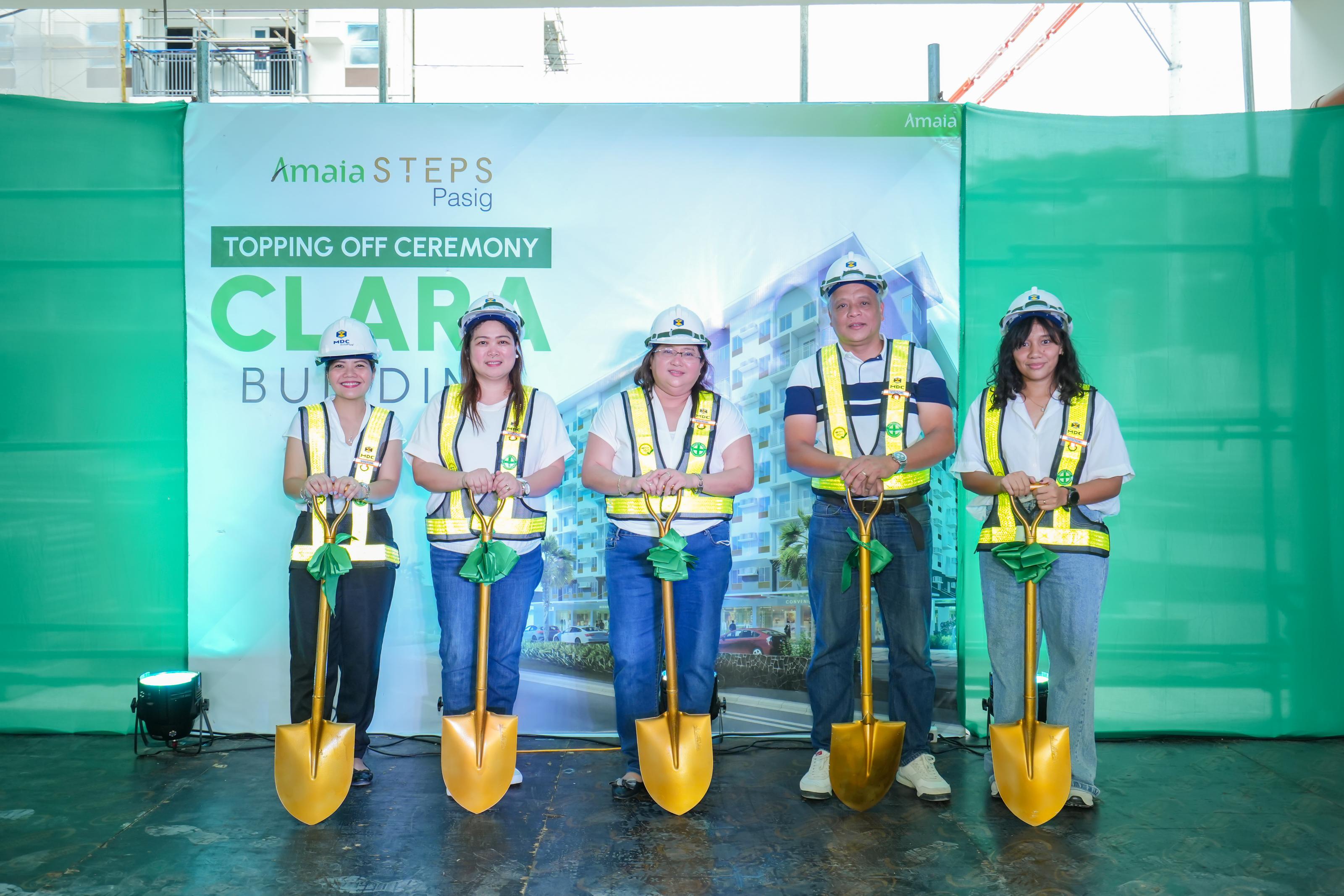 Residential mid-rise building tops off in Pasig