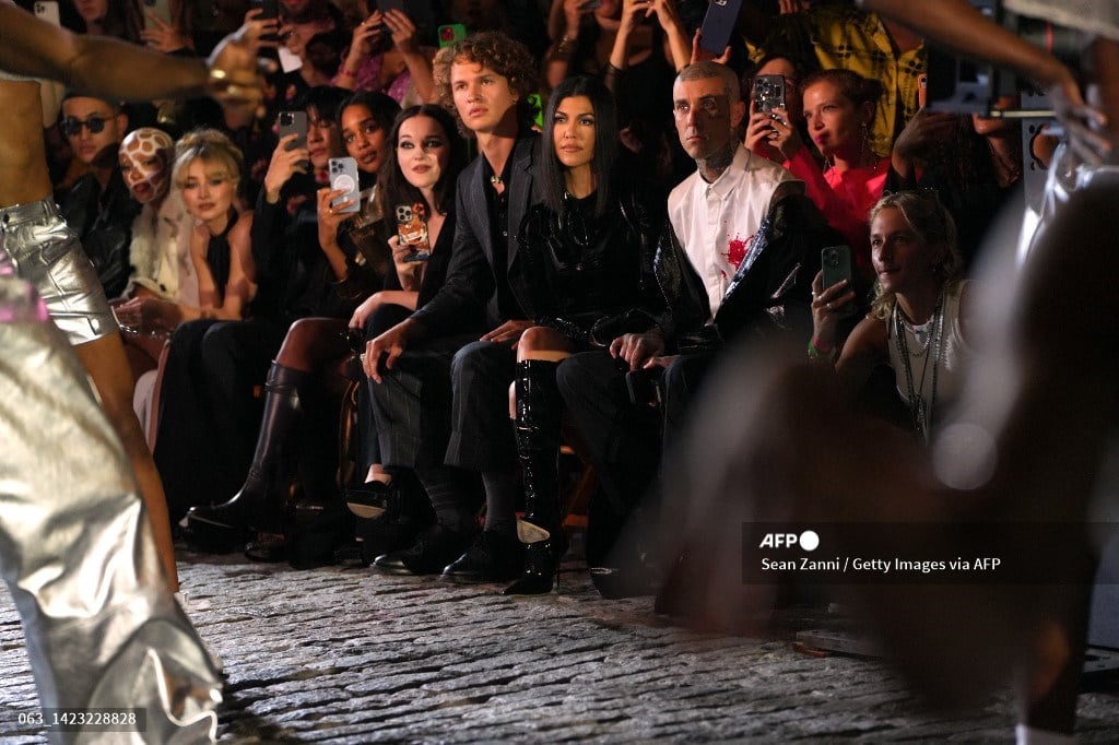 Vogue World: Paris mega-party mixes fashion and sport
