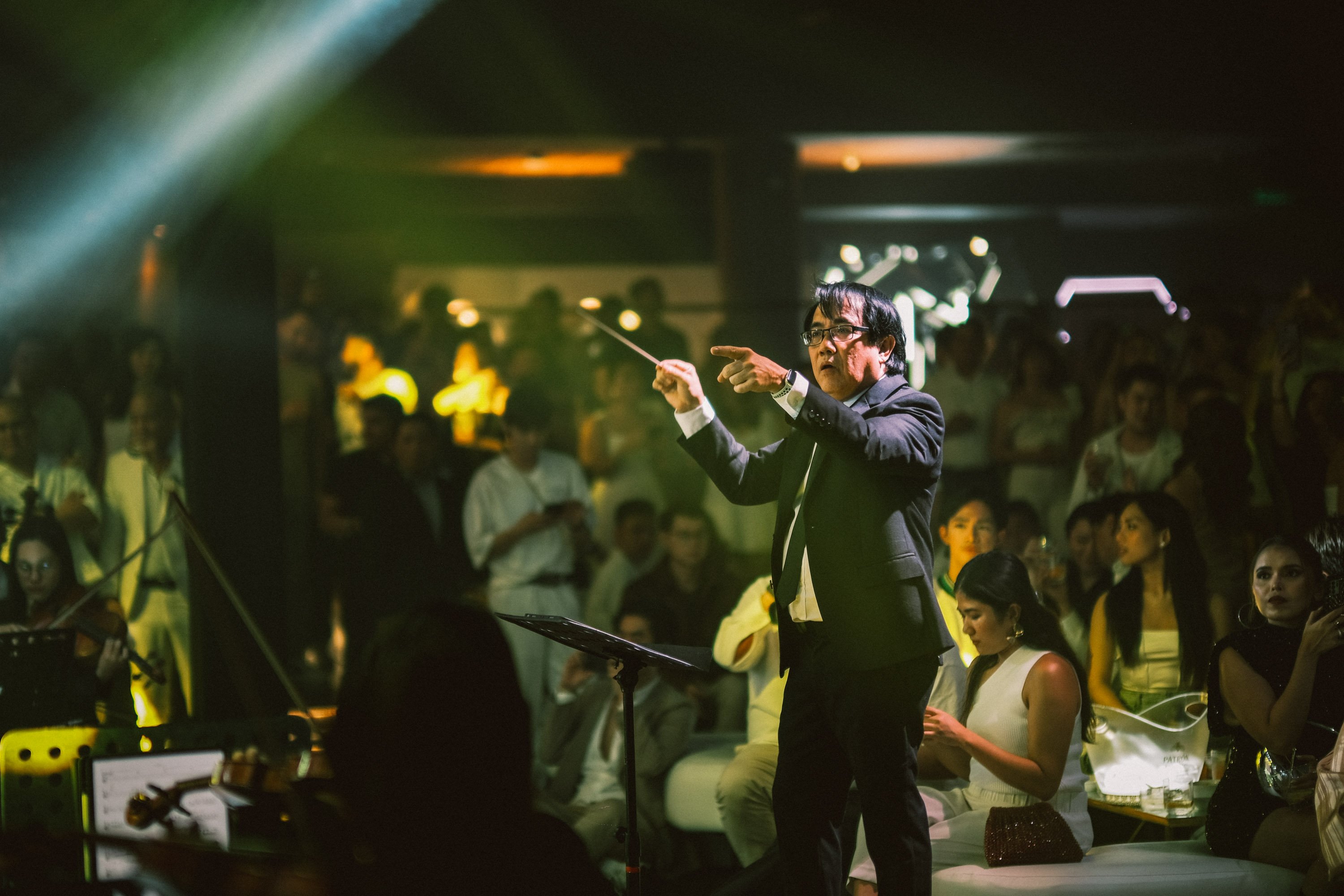 Maestro Rodel Colmenar.