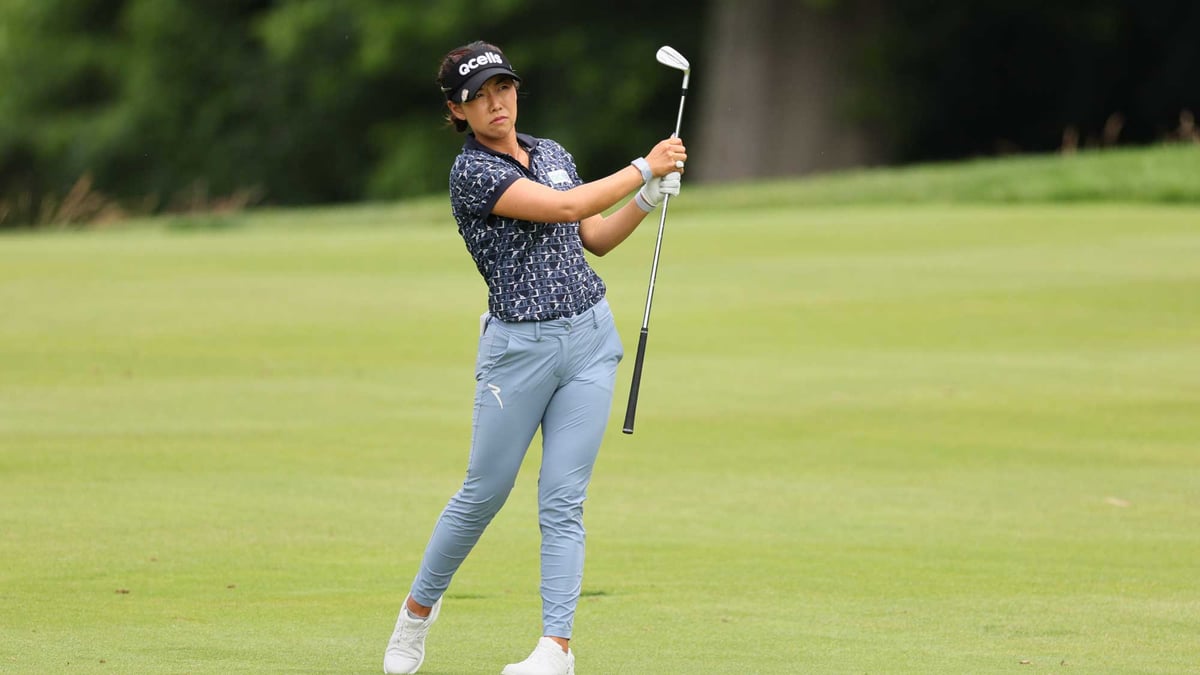 Shin shines, claims LPGA lead