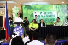 Bong Go graces mass wedding at SM Bicutan