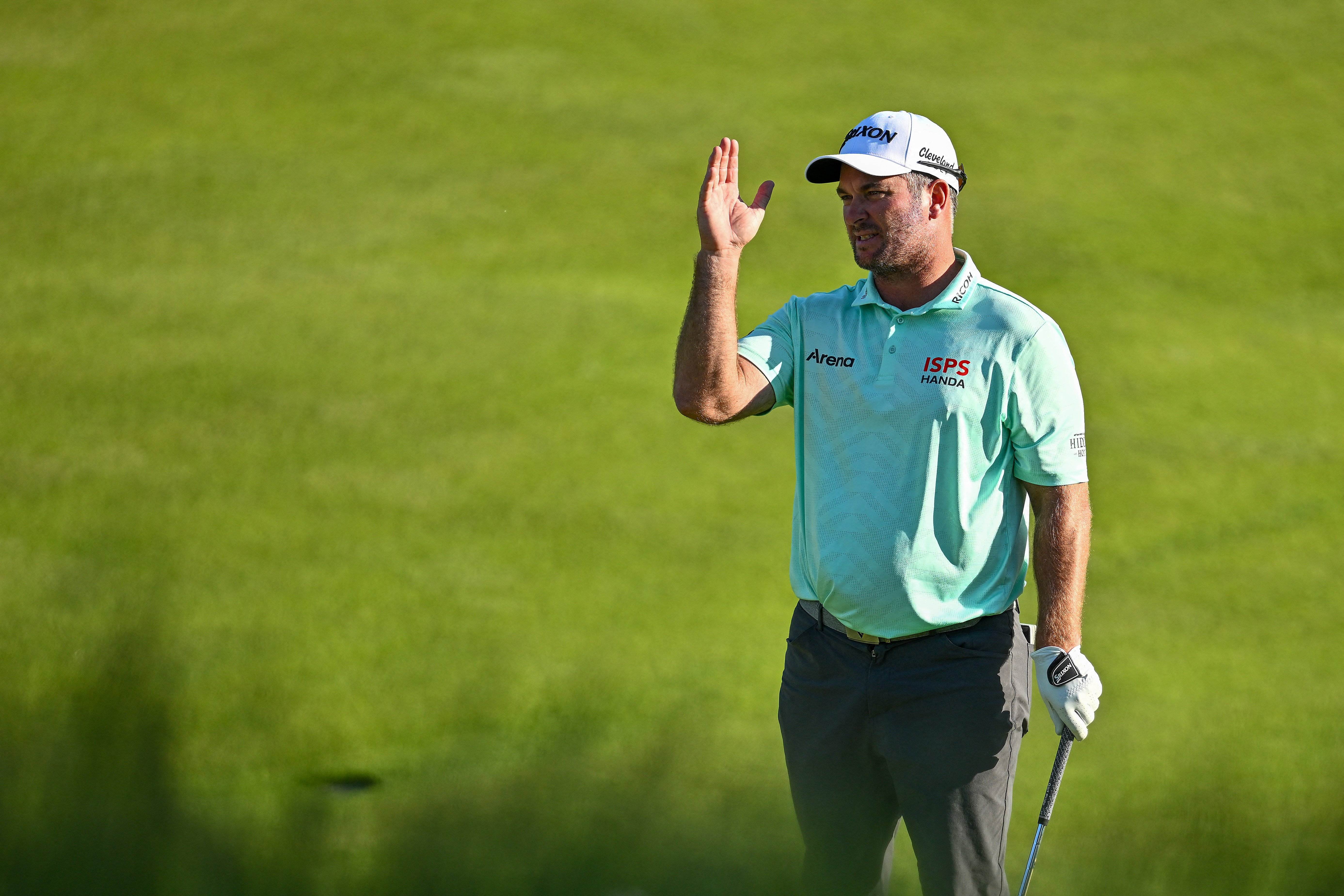 Fox, MacIntyre share Canadian Open lead