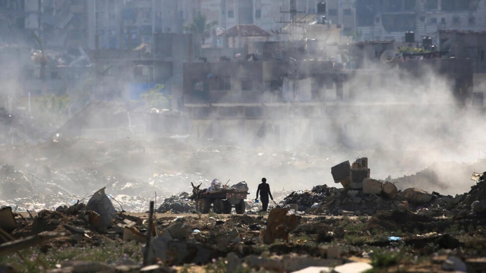 Israel blasts Gaza targets as Hamas’ response to truce plan hangs 