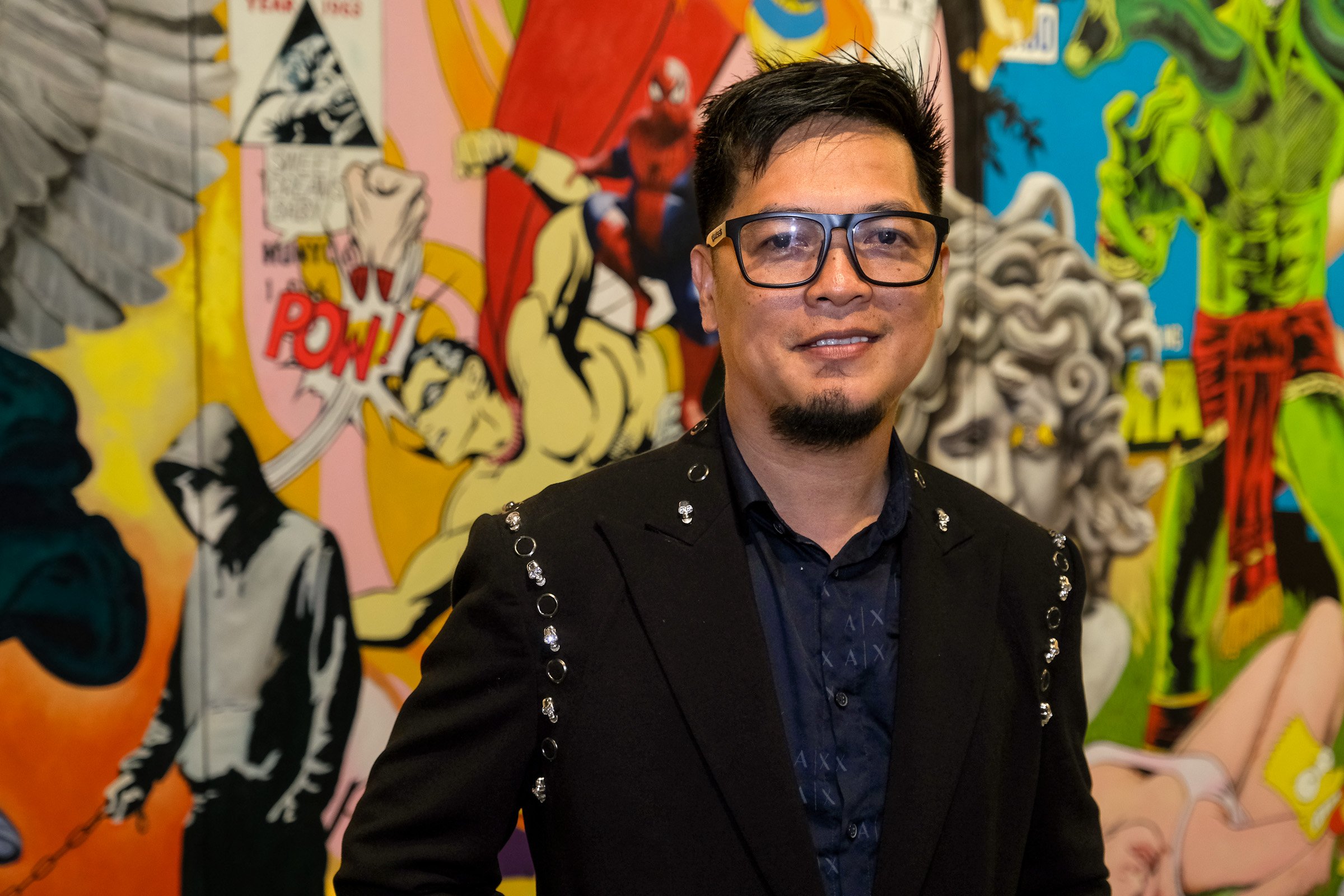 Drawing from childhood memories 
of komiks and Muntinlupa
