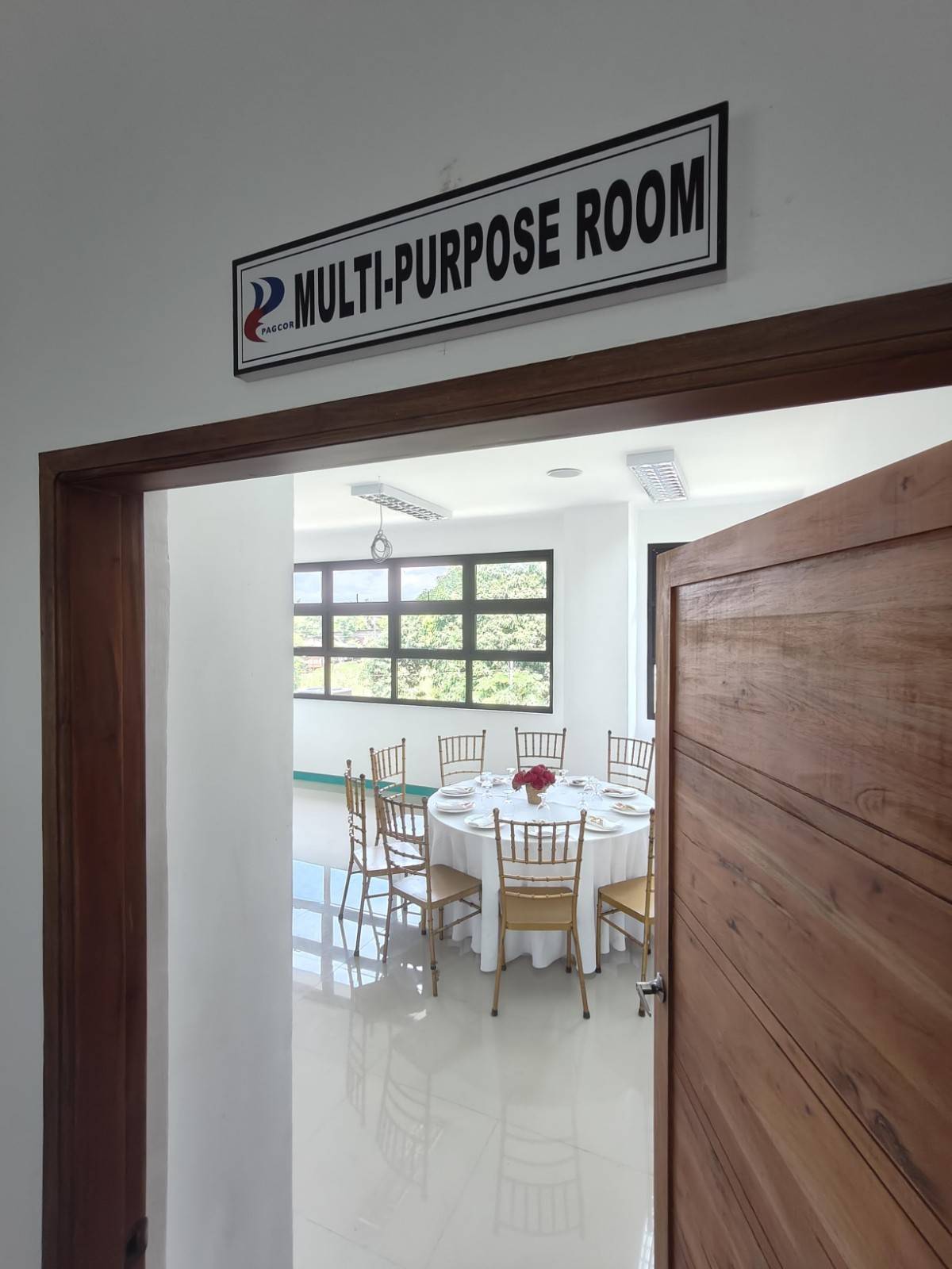 The newly built PAGCOR Socio-Civic Center in Agoncillo, Batangas has amenities like a kitchen, storage areas, toilets, shower rooms, a lactating room for mothers and a spacious activity area.