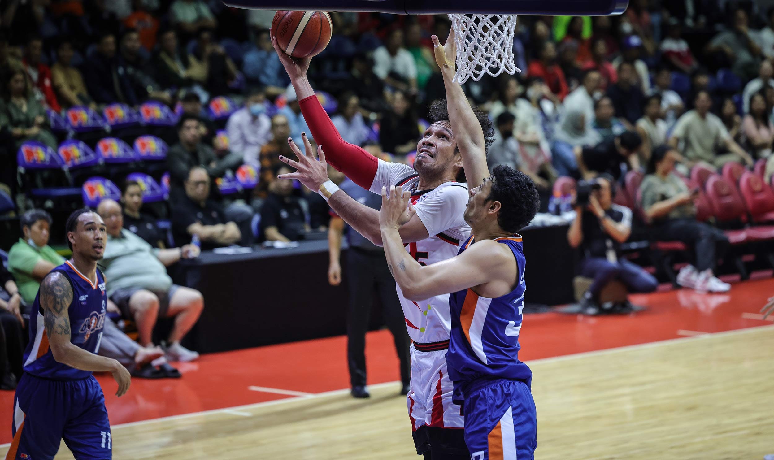 San Miguel Beer takes Game 2, ties finals series 