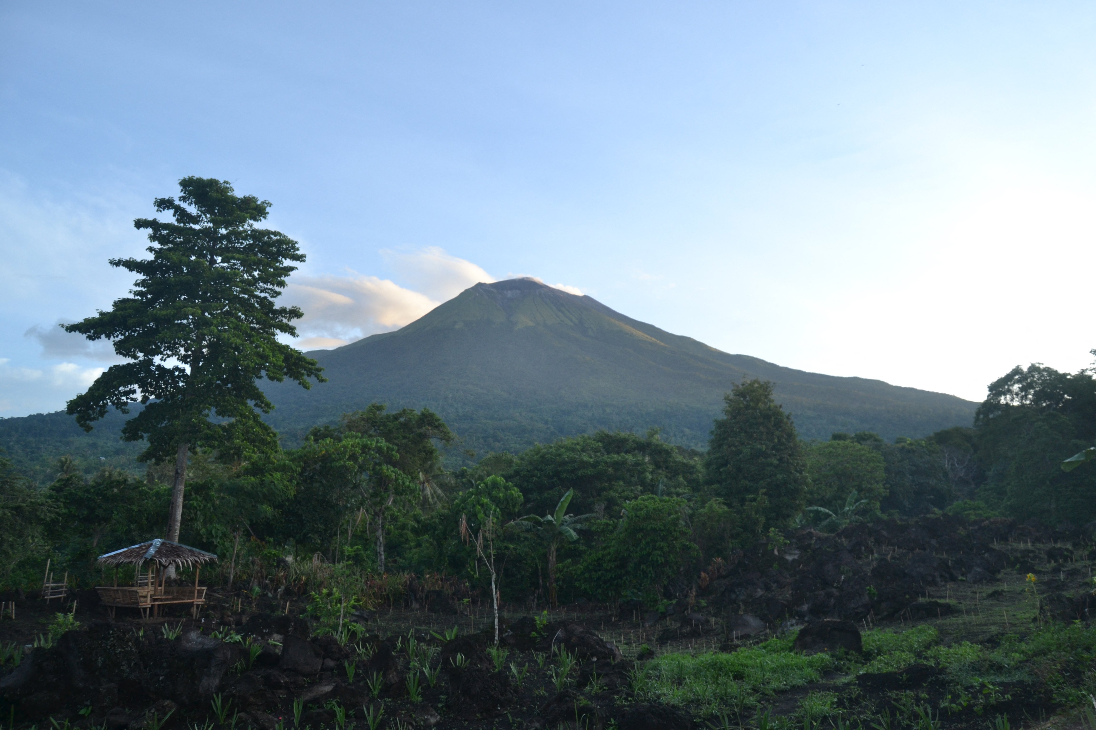 Phivolcs records 3rd highest emission in Kanlaon in 2024