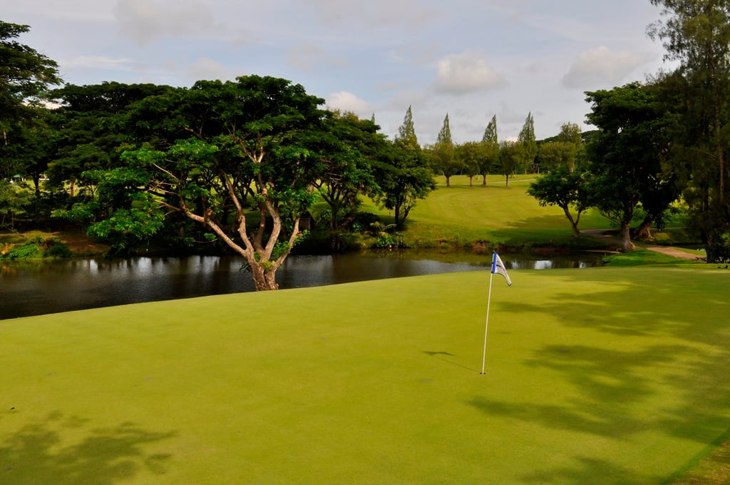 Rising stars test country’s oldest course