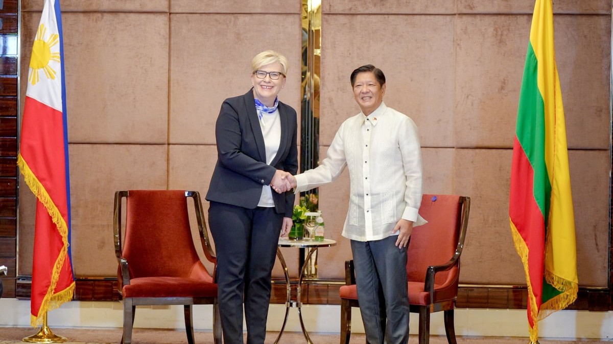 Marcos prioritizes nat'l interests over external influences