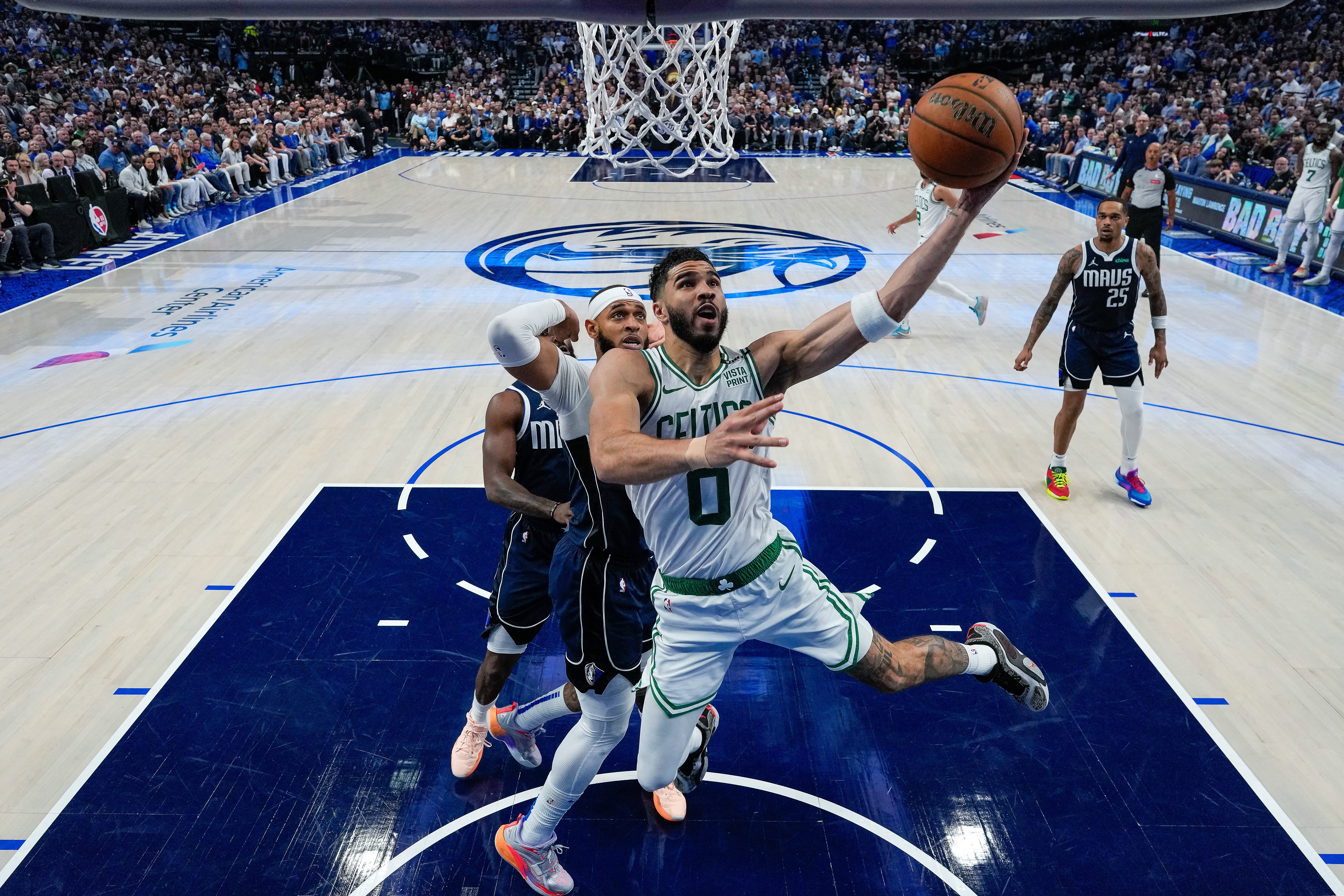 Isa na lang, kampeon na ang Celtics