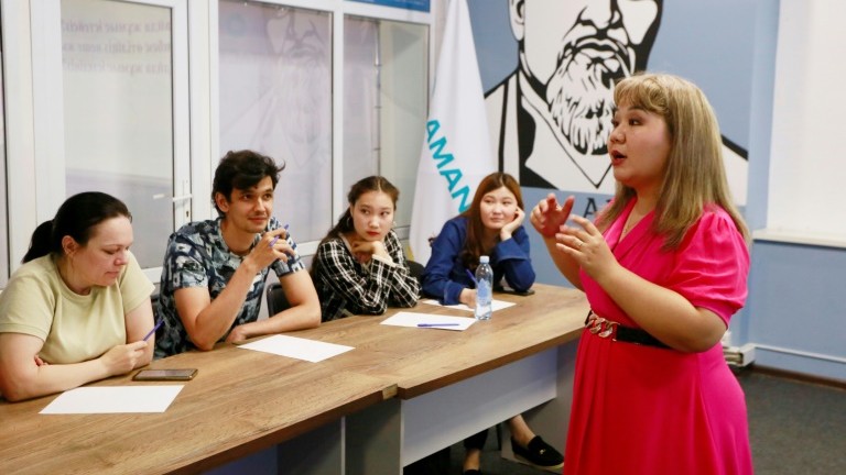 Central Asia national languages gain ground against Russian
