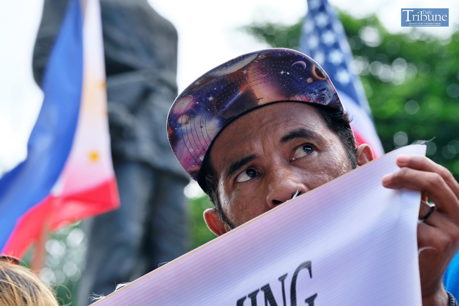 TRIBUNE-liwasangbonifacio