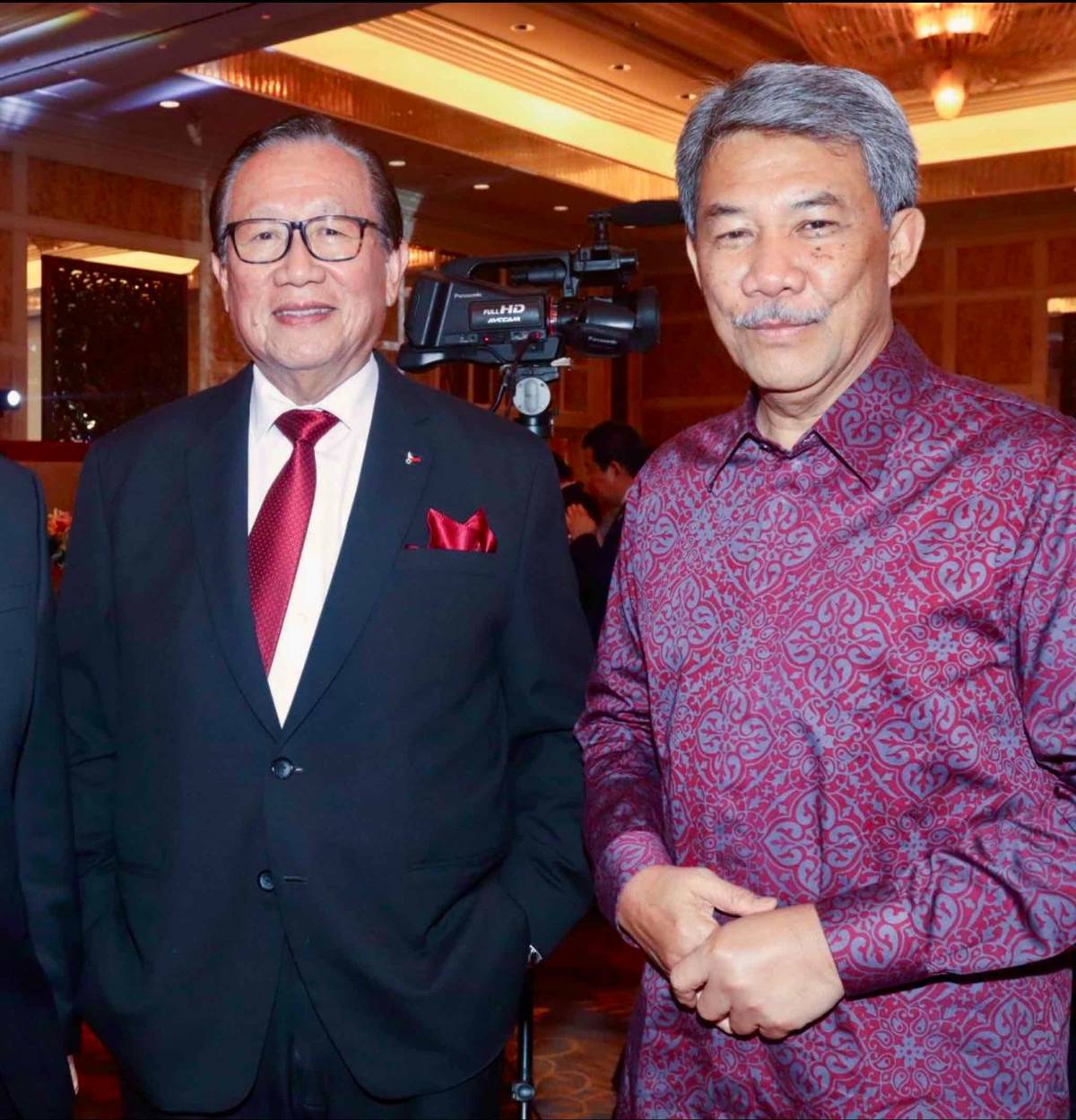 George Barcelona and Foreign Minister of Malaysia, HE Dato' Seri Utama Haji Mohamad Bin Haji Hasan.
